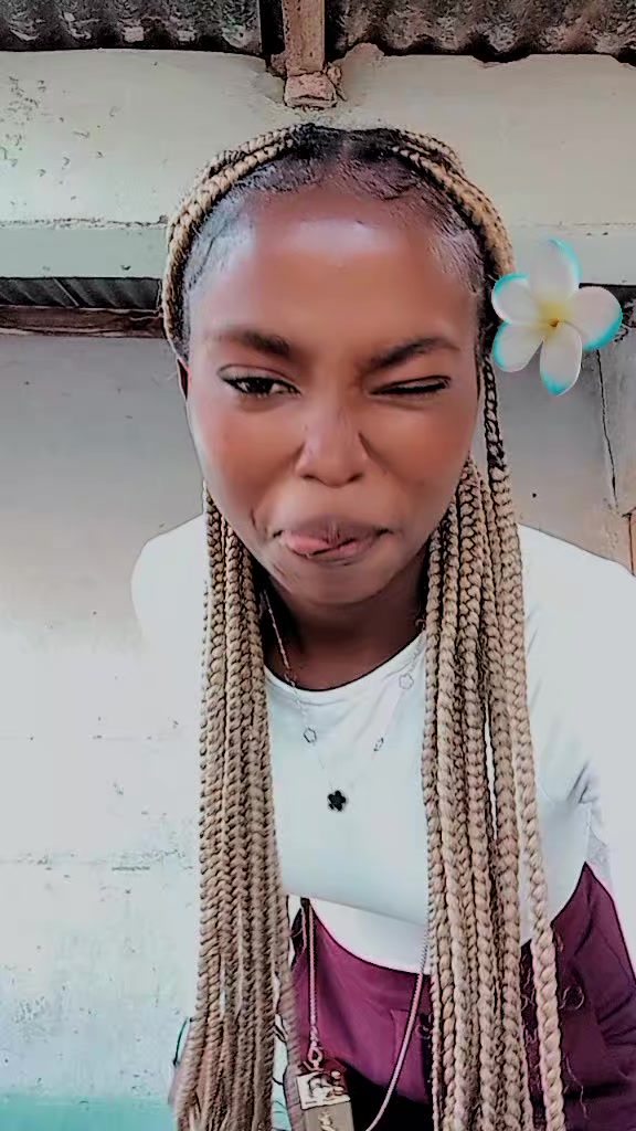 @Majestade Keyss🦋🖤