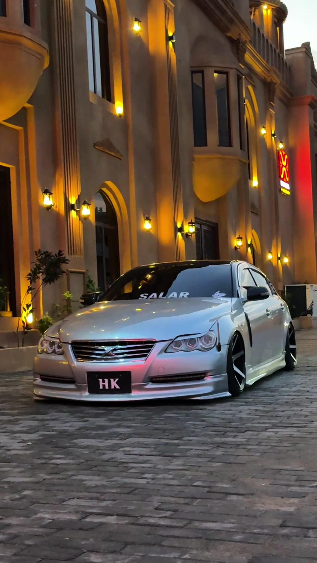 @H K👑
