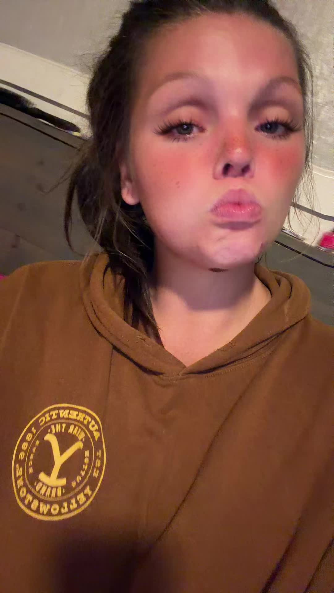 @ChelsiLee