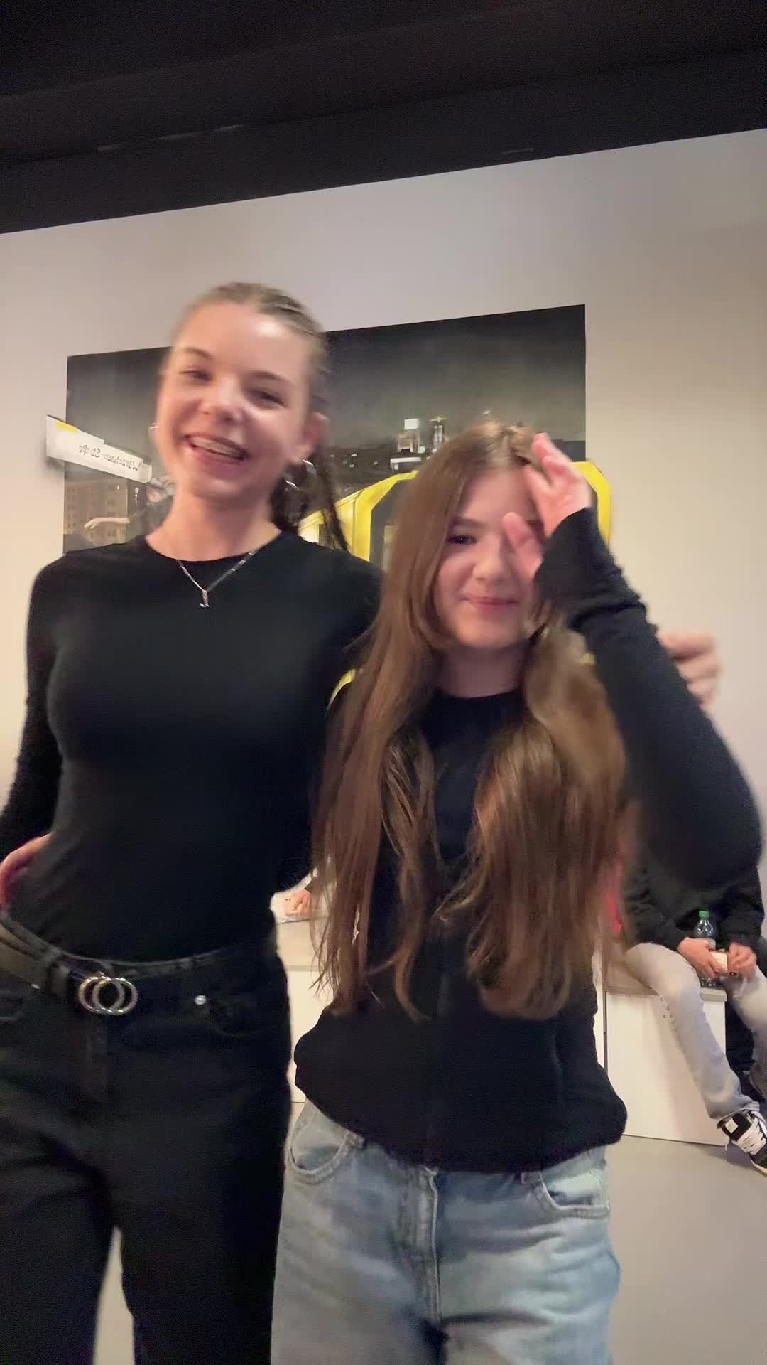 @𝐋𝐚𝐯𝐢𝐧𝐢𝐚