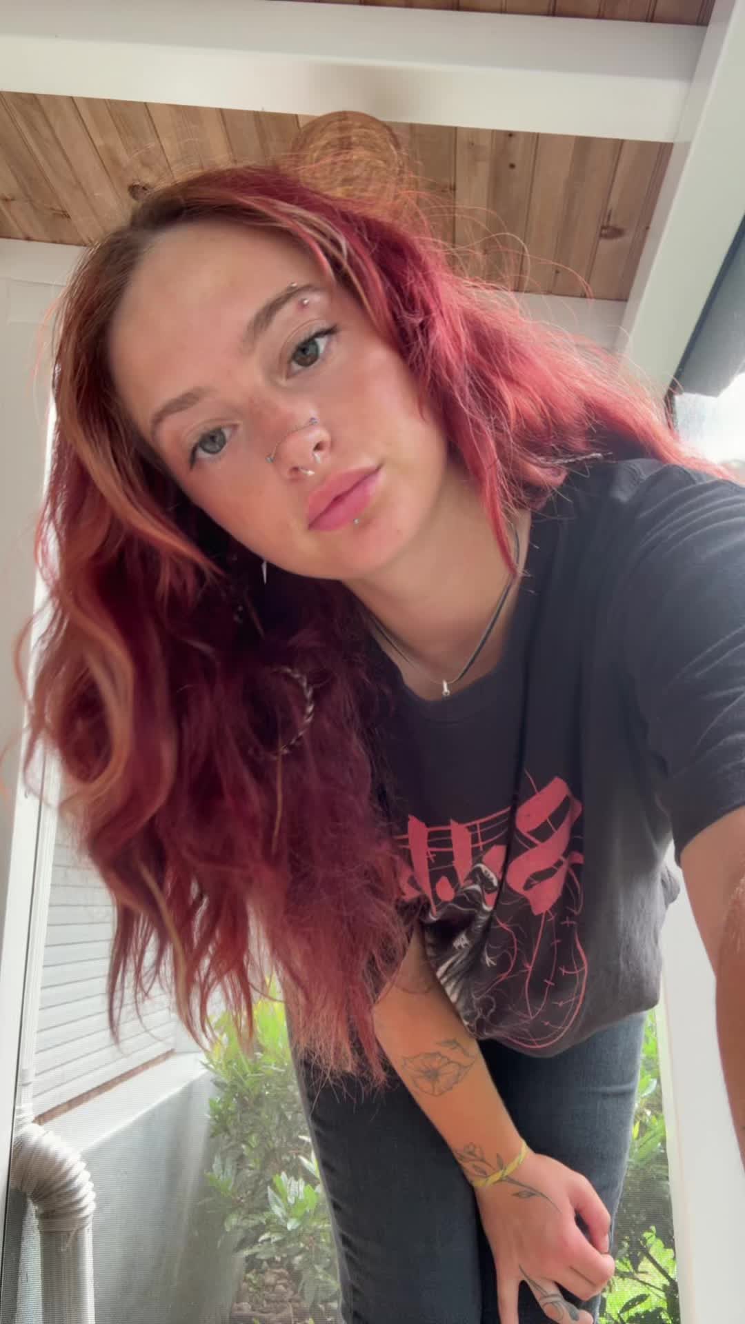 @Sky🌶️