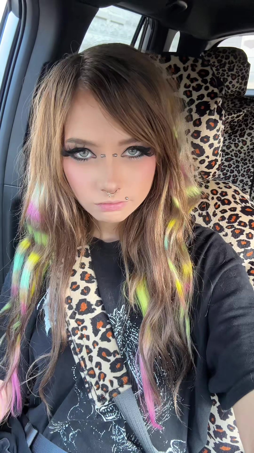 @🦄