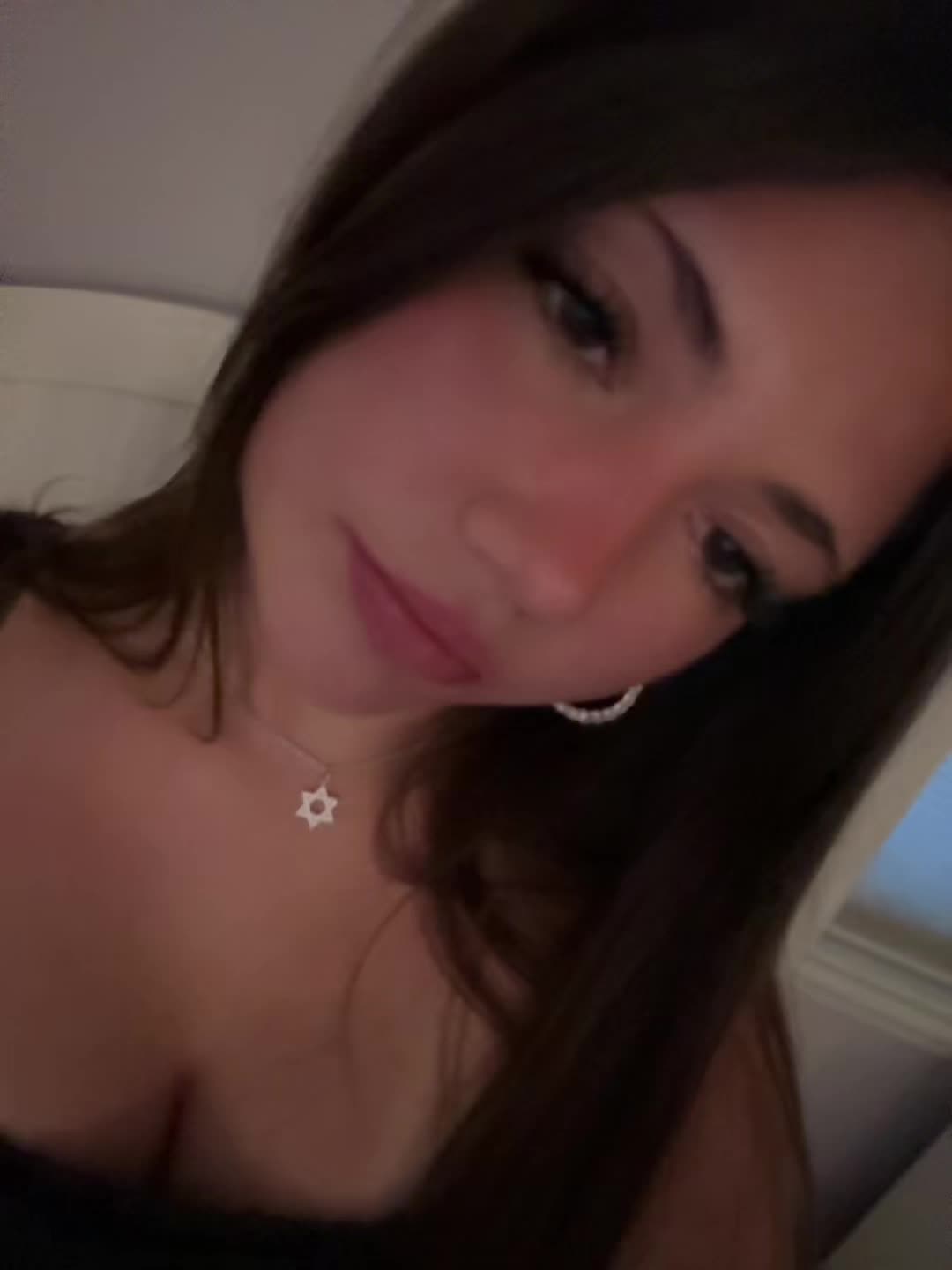 @🦈