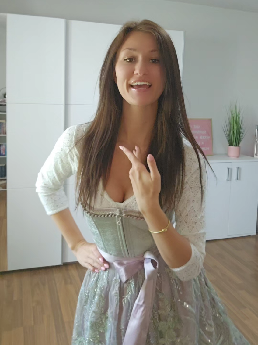 @Larissa ✨️