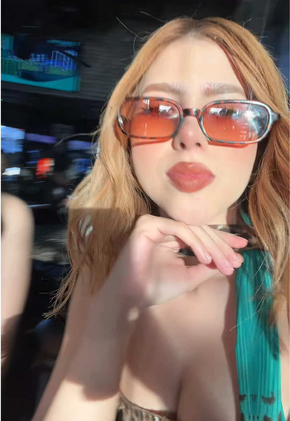 @vivv.cam