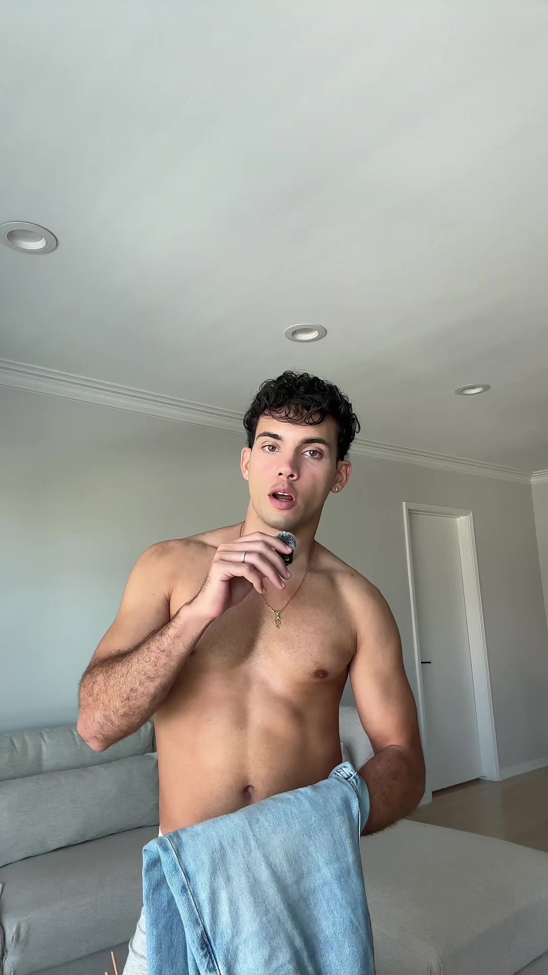 @antonio_bisoux