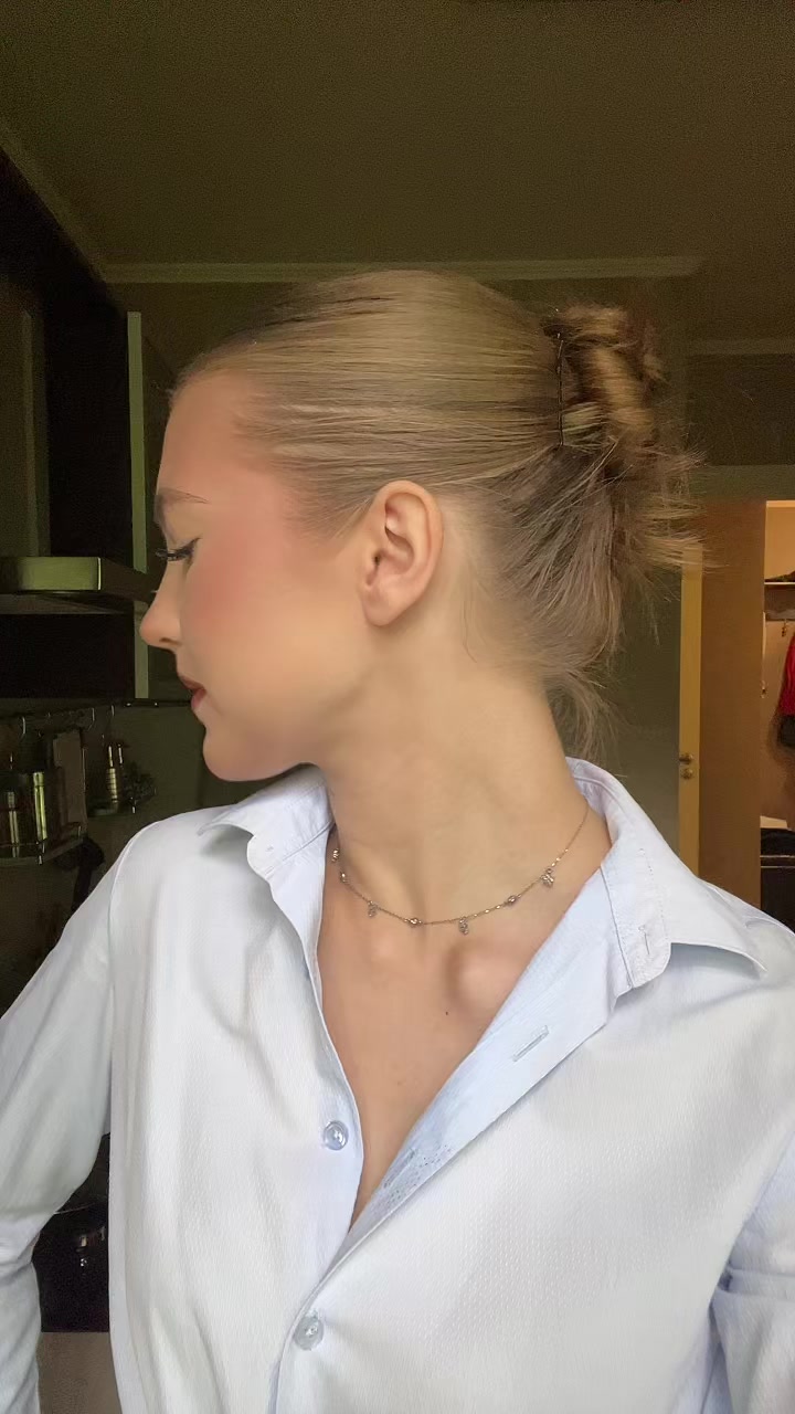 @мельникова