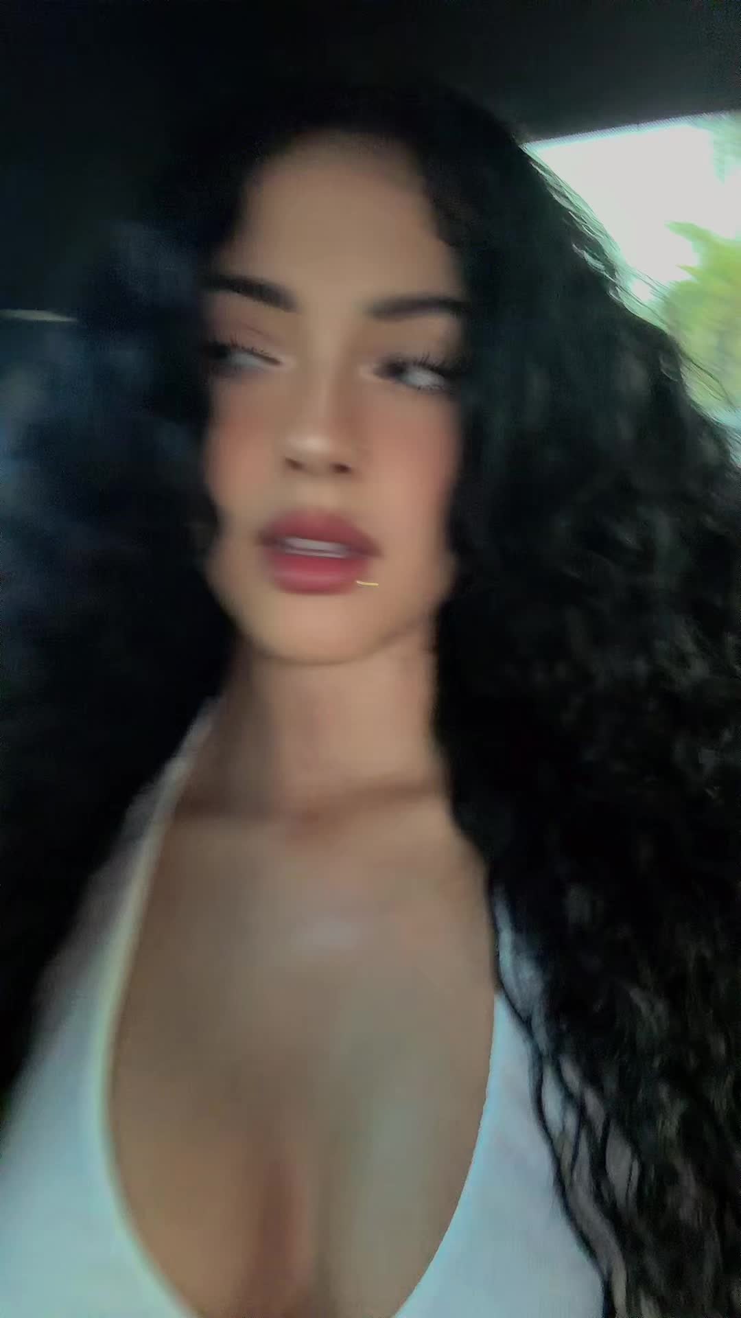 @Malu Trevejo