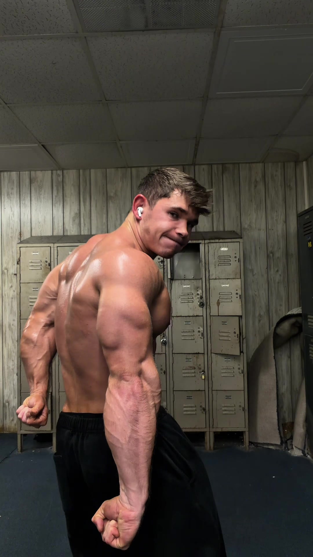 @gunn_aesthetic