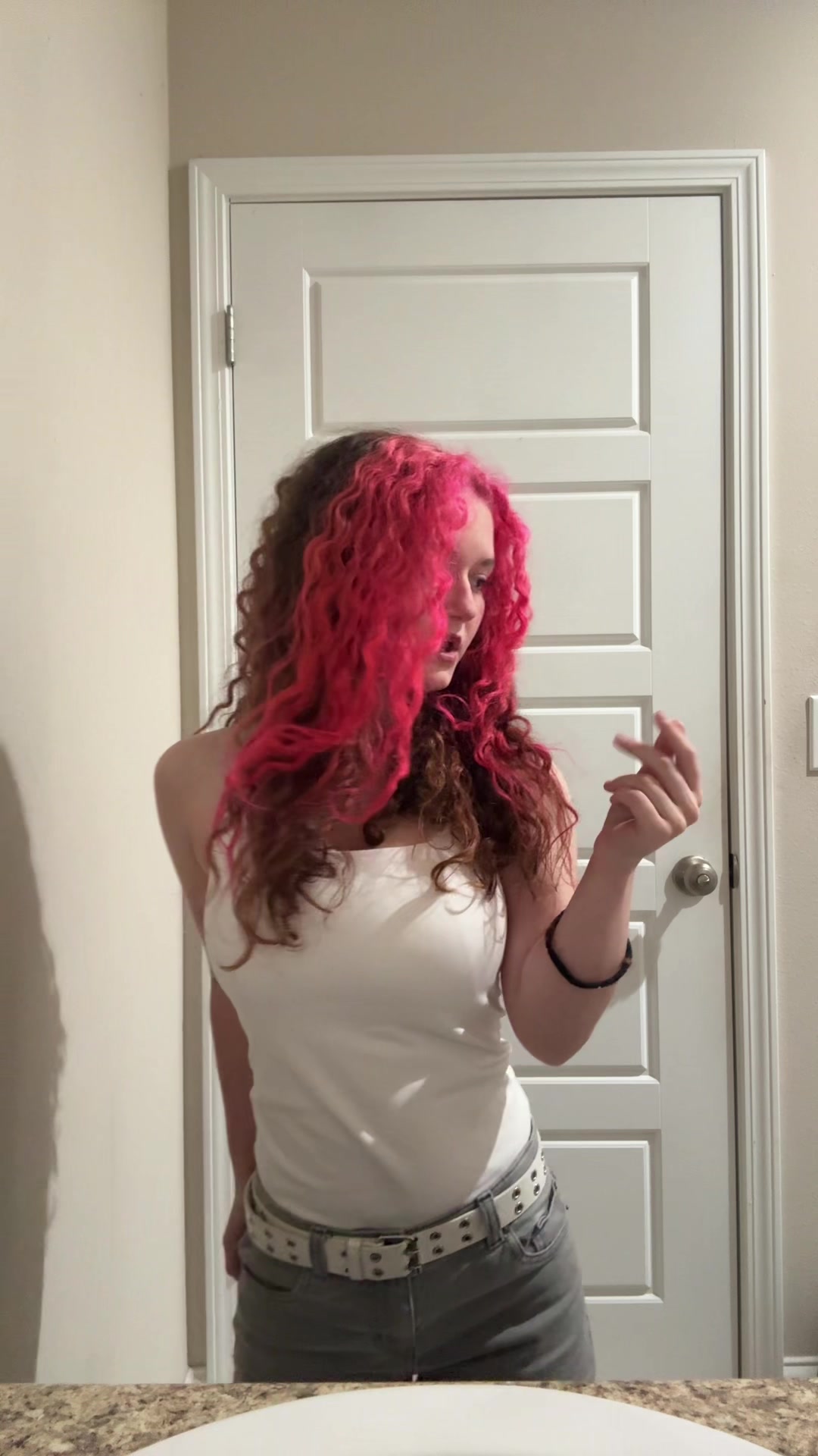 @karleelawson27