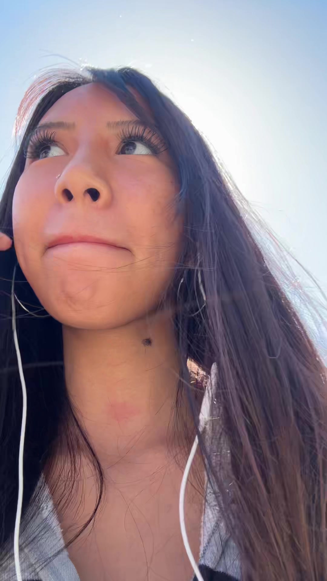 @twinkletoespoosay