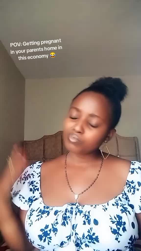 @Fayeelonzi