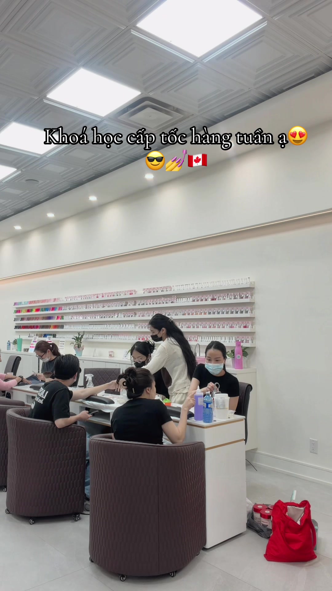 @KimmieNails🇻🇳&hearts;️🇨🇦Tấu H&agrave;i😜