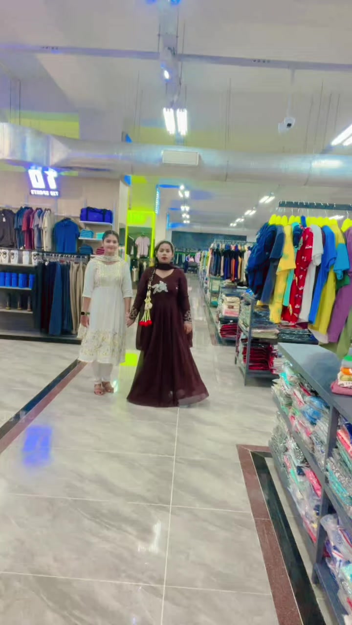 @Aliya Khan