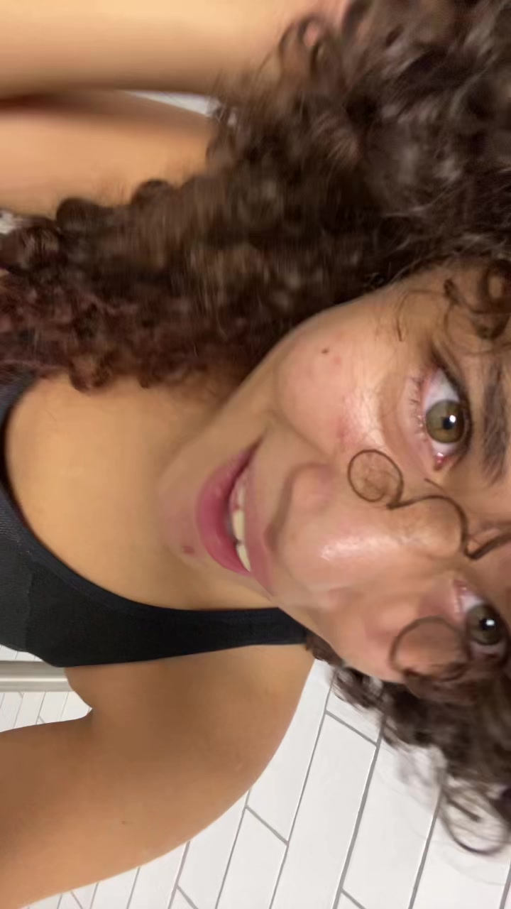 @Isa