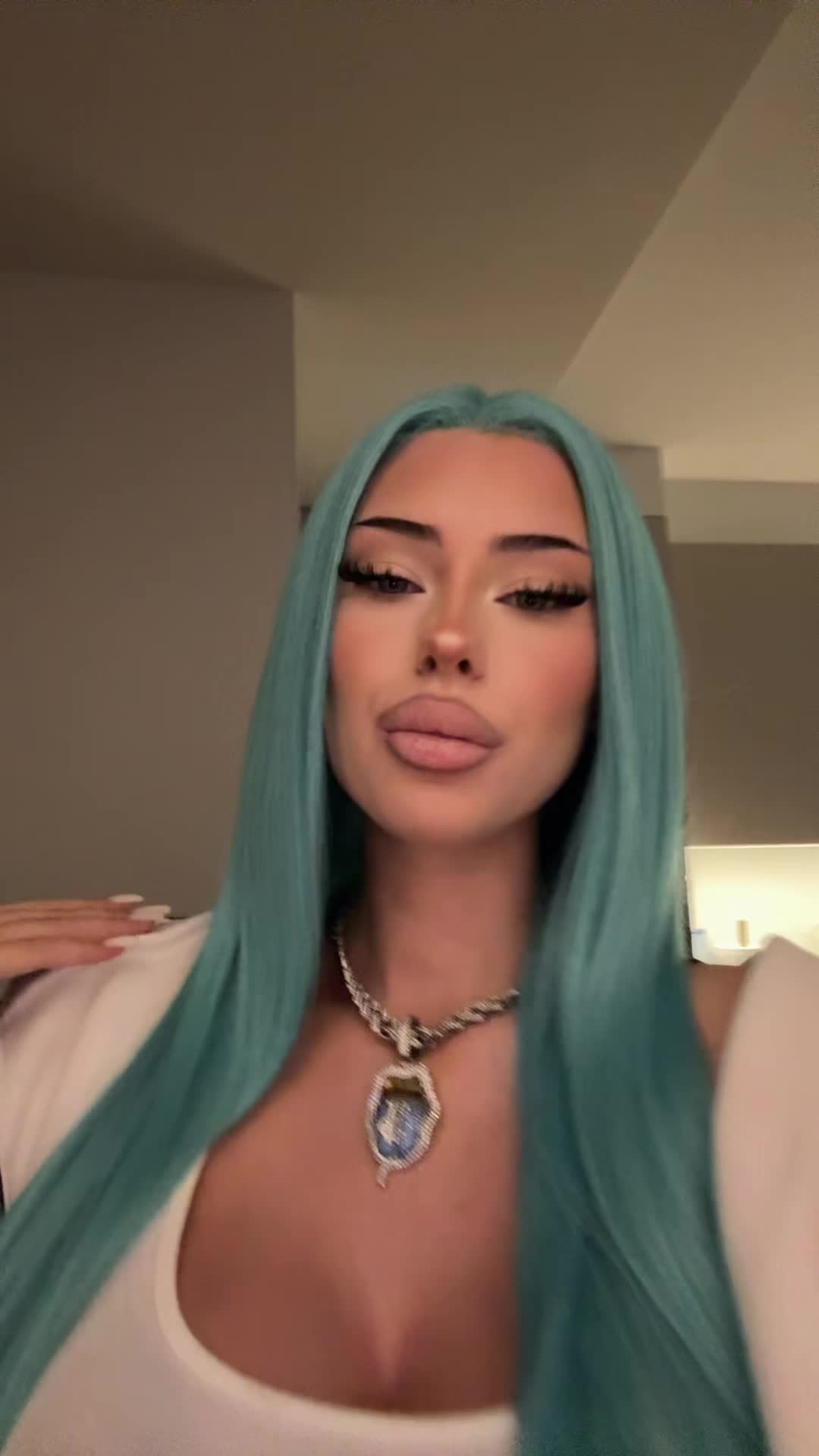 @Syndii69