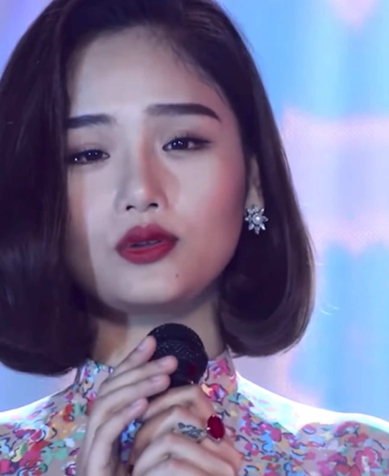 @Ho&agrave;i Niệm Music