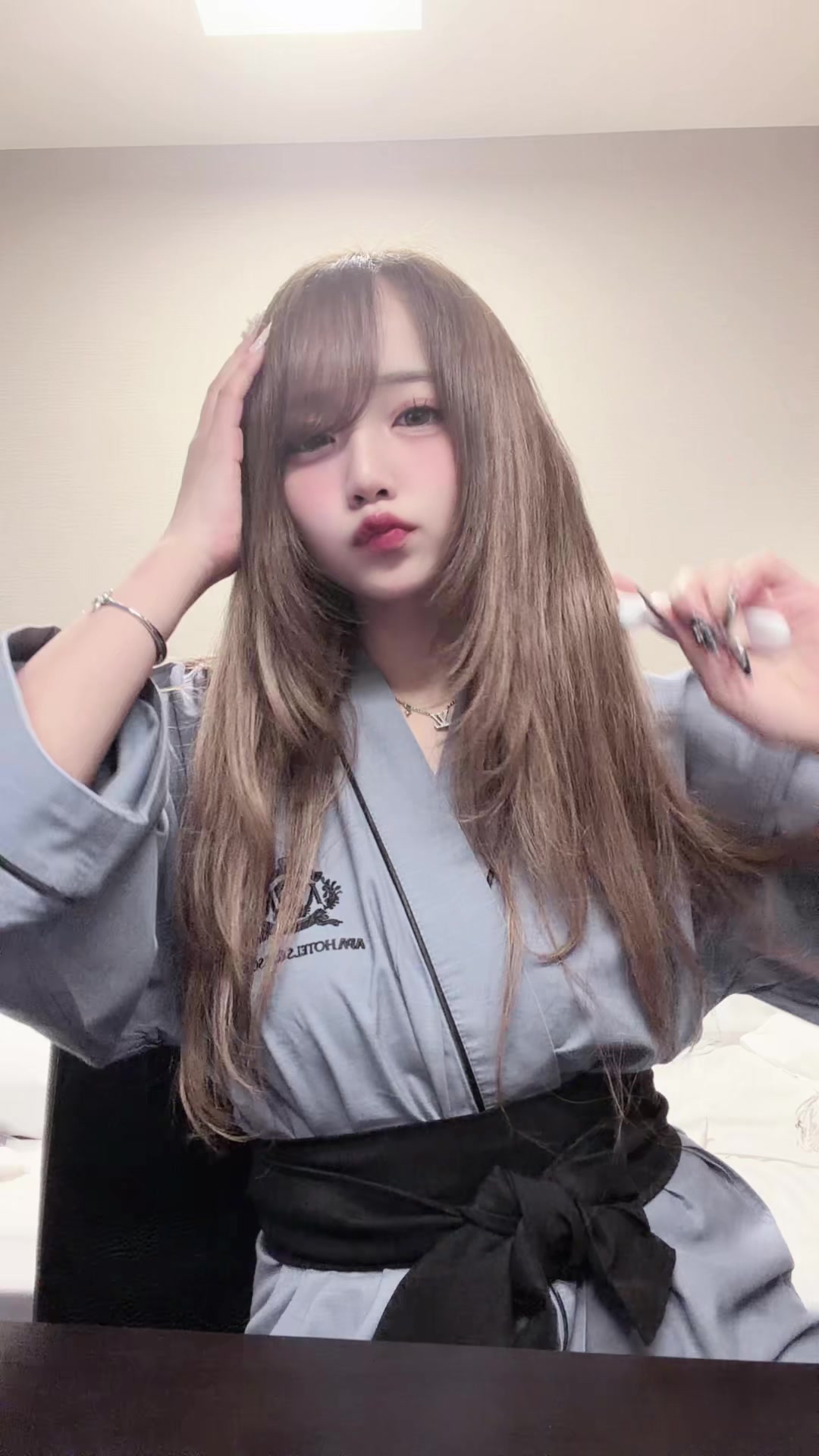@えま