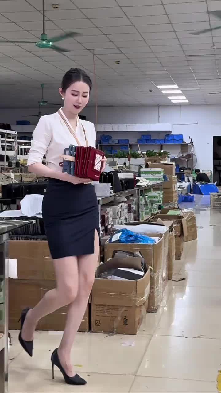 @Sally 雪莉 大笑笑