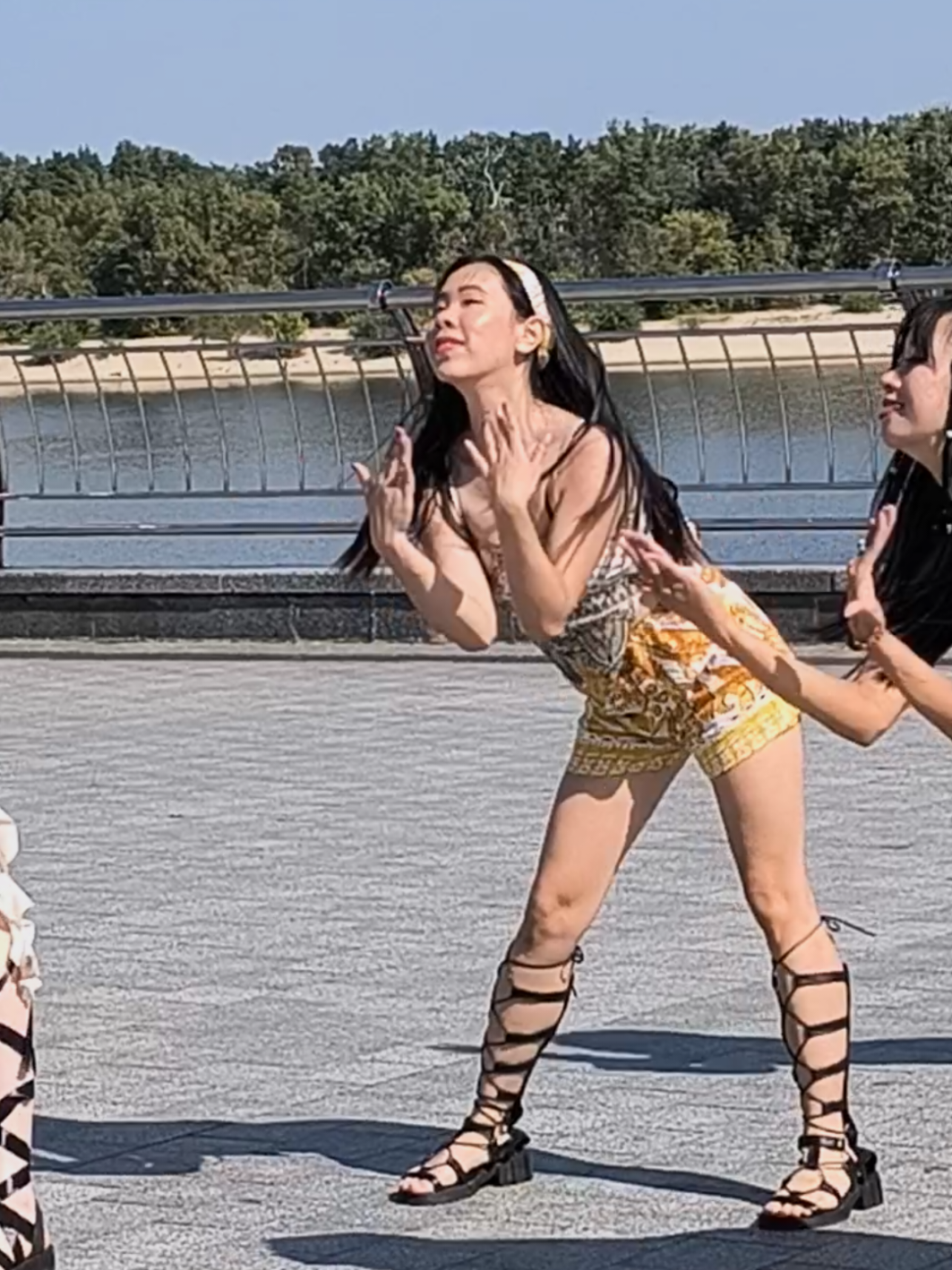 @Лола Місака