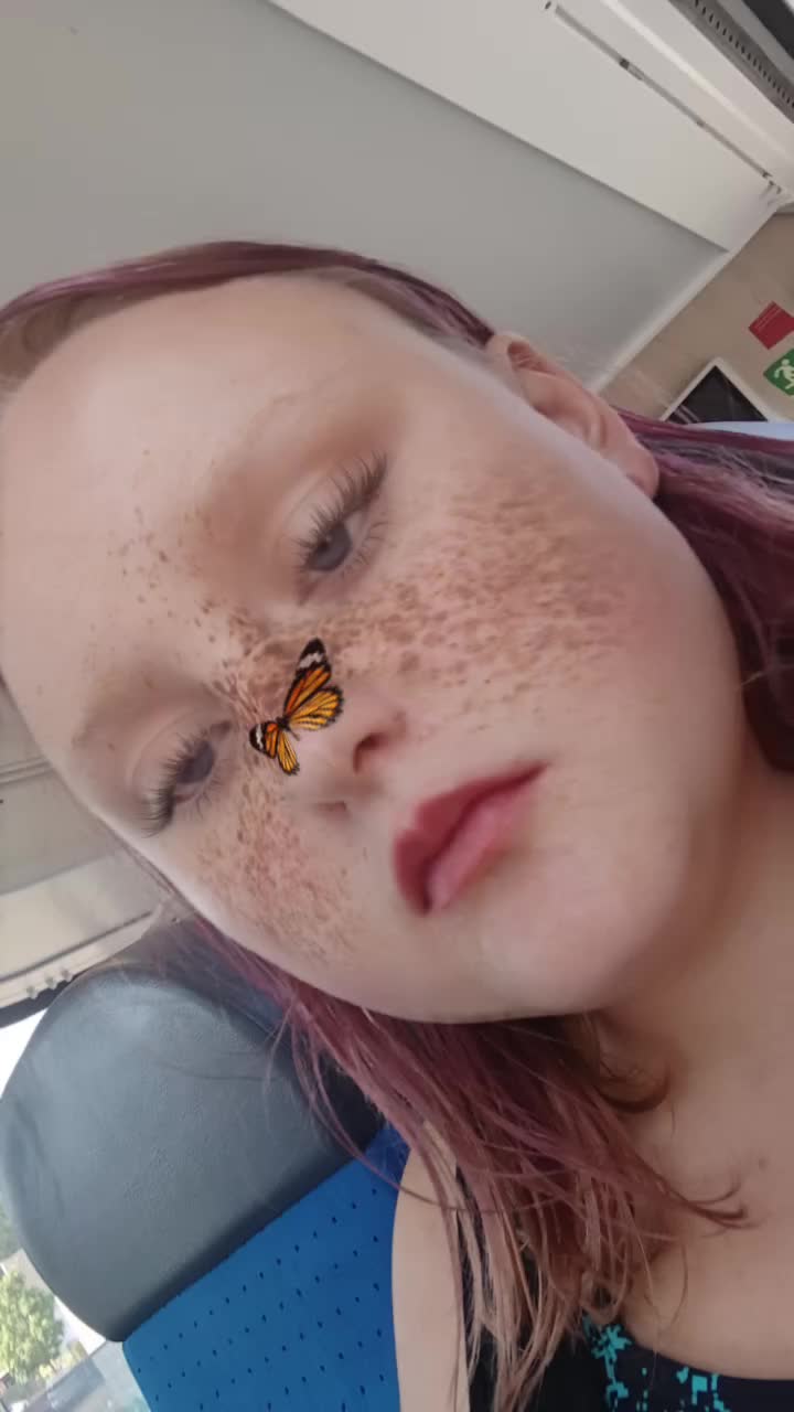 @Sophie🦋🎙