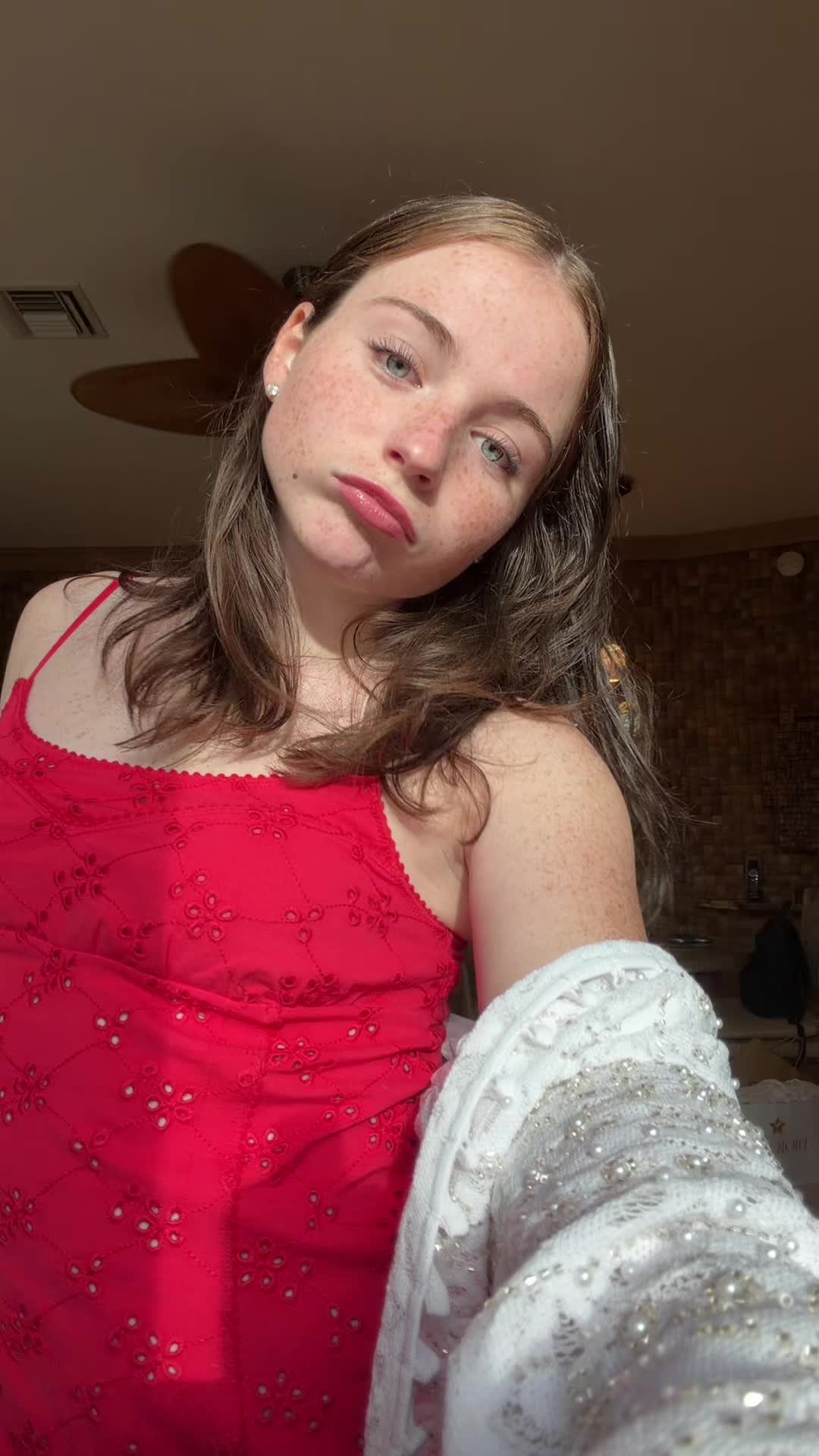 @Erin Taylor🦋
