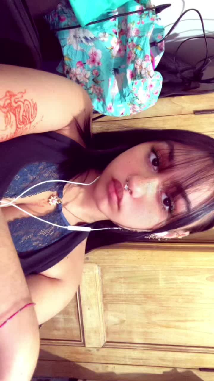 @wouna🇷🇪