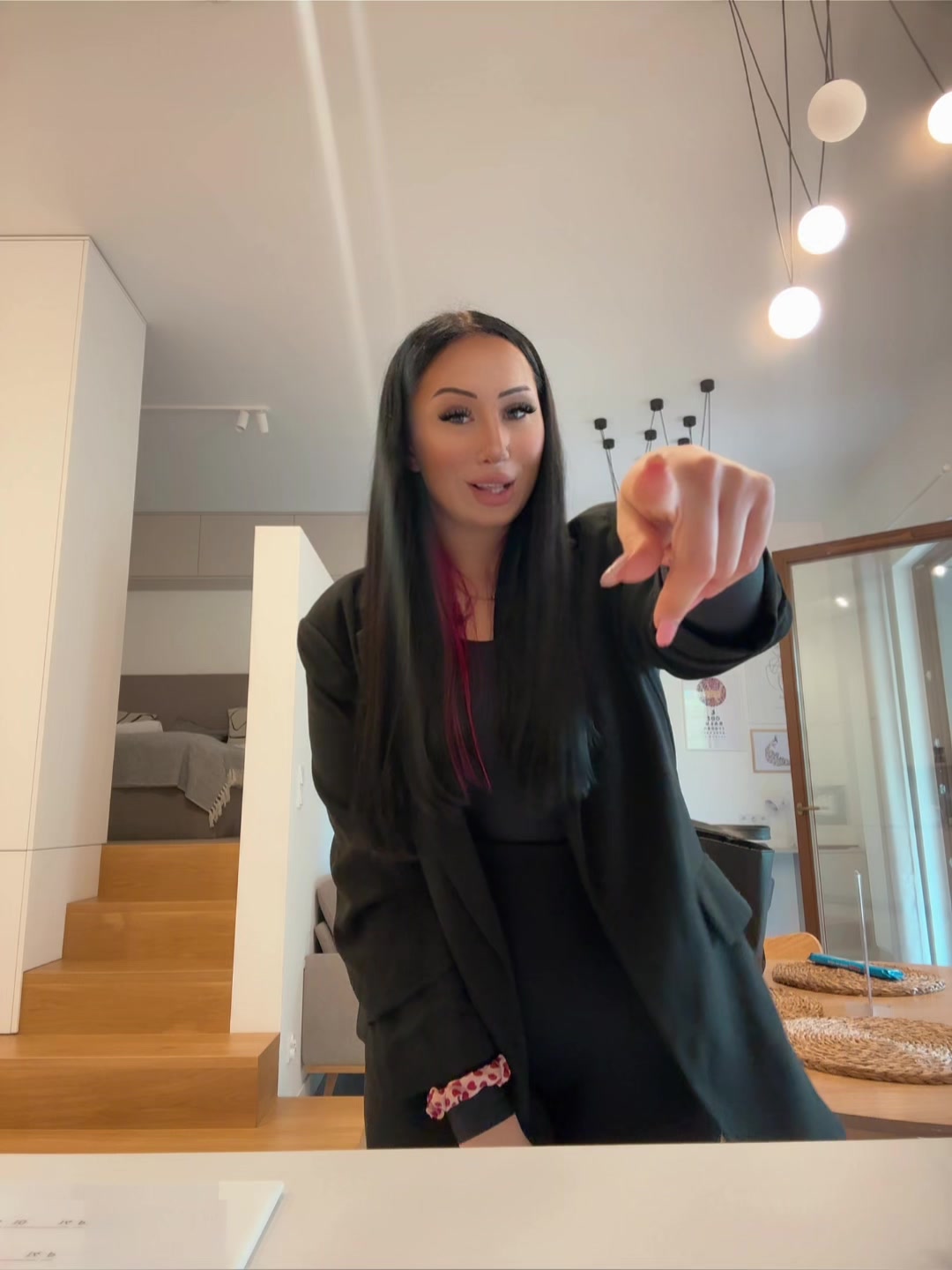 @Sandra