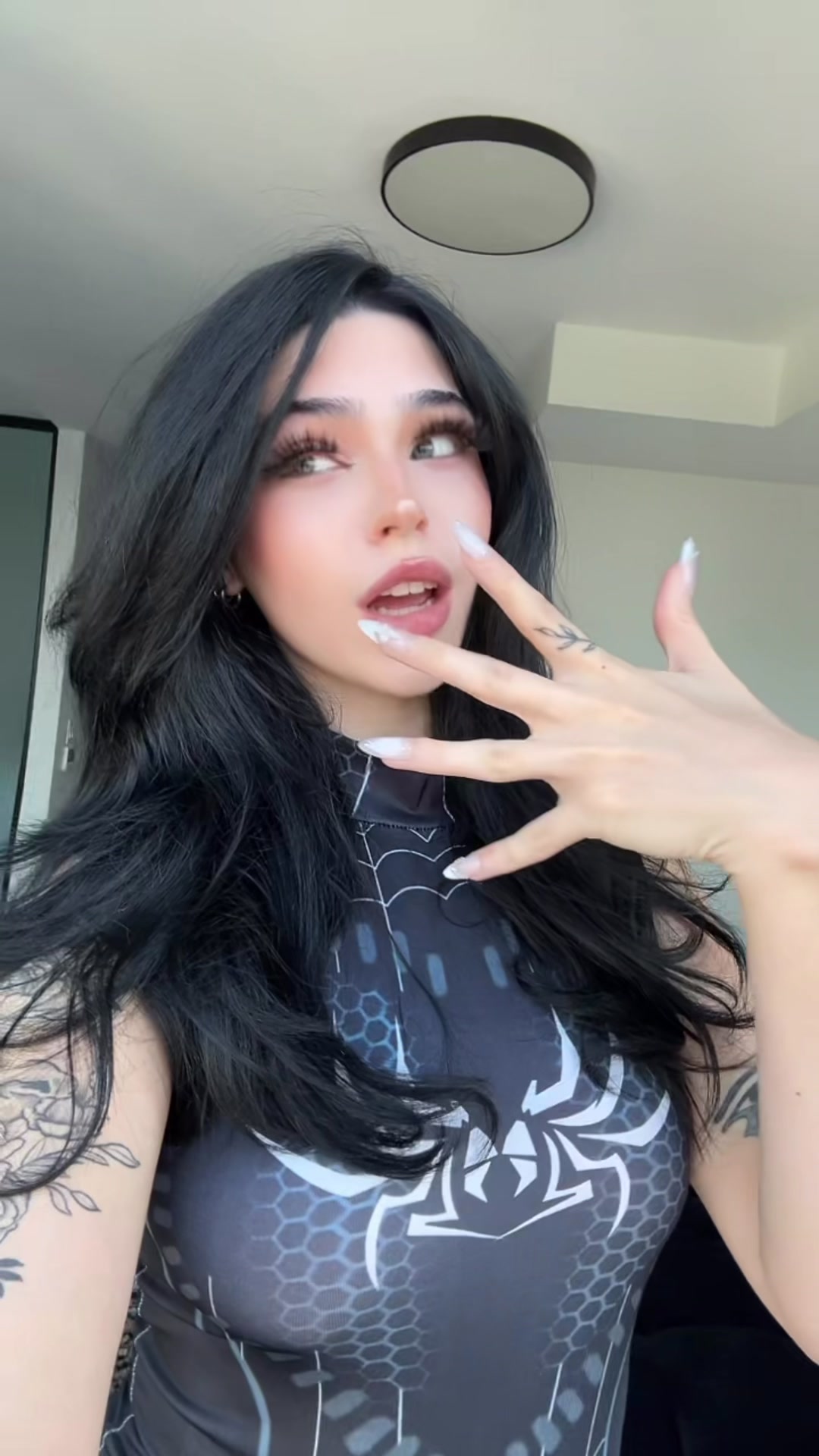 @Elvira <3