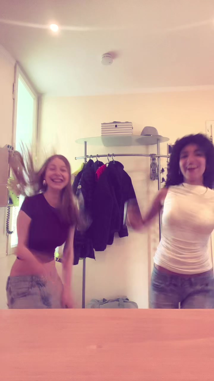 @julieecitaa
