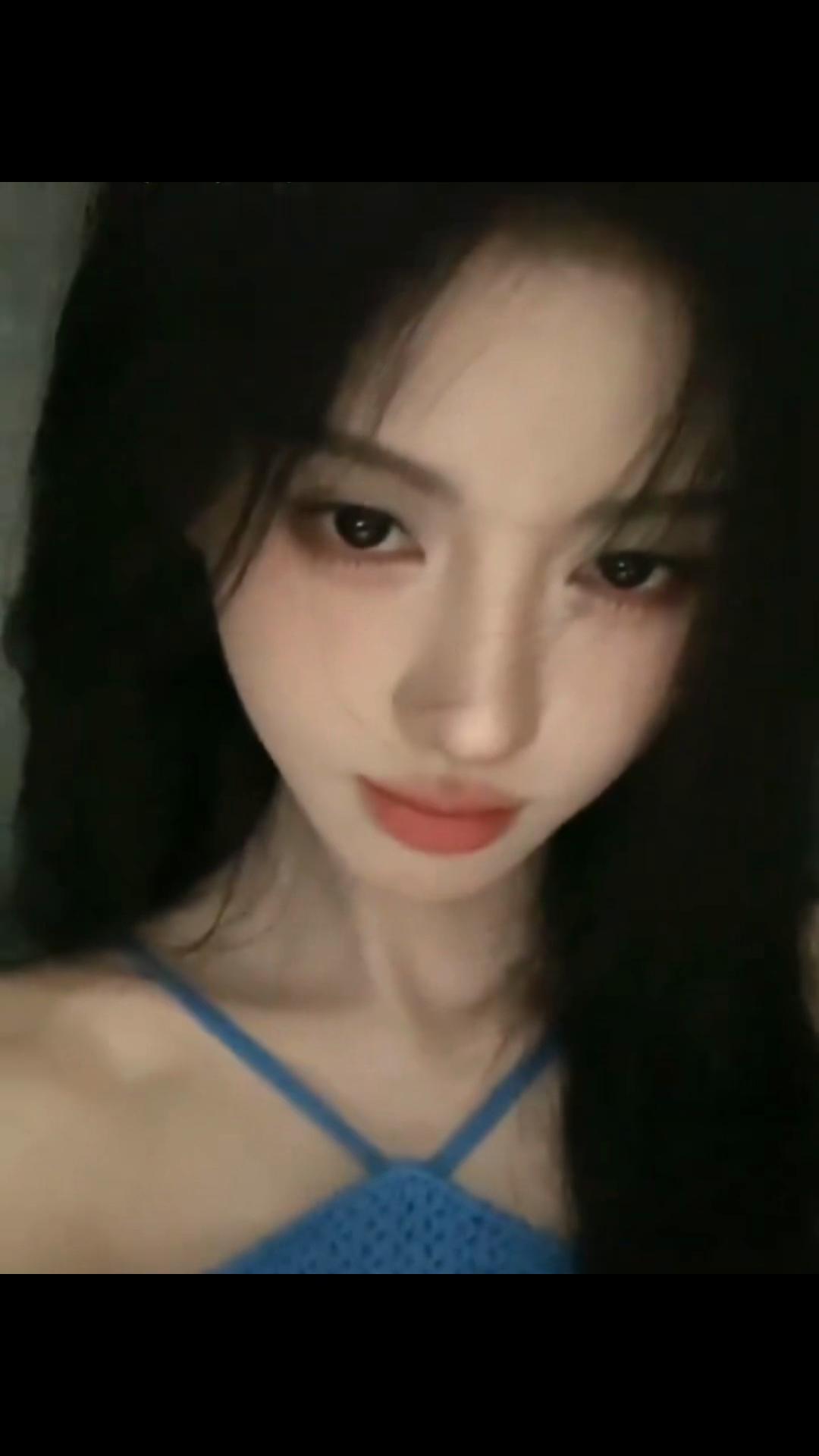 @露