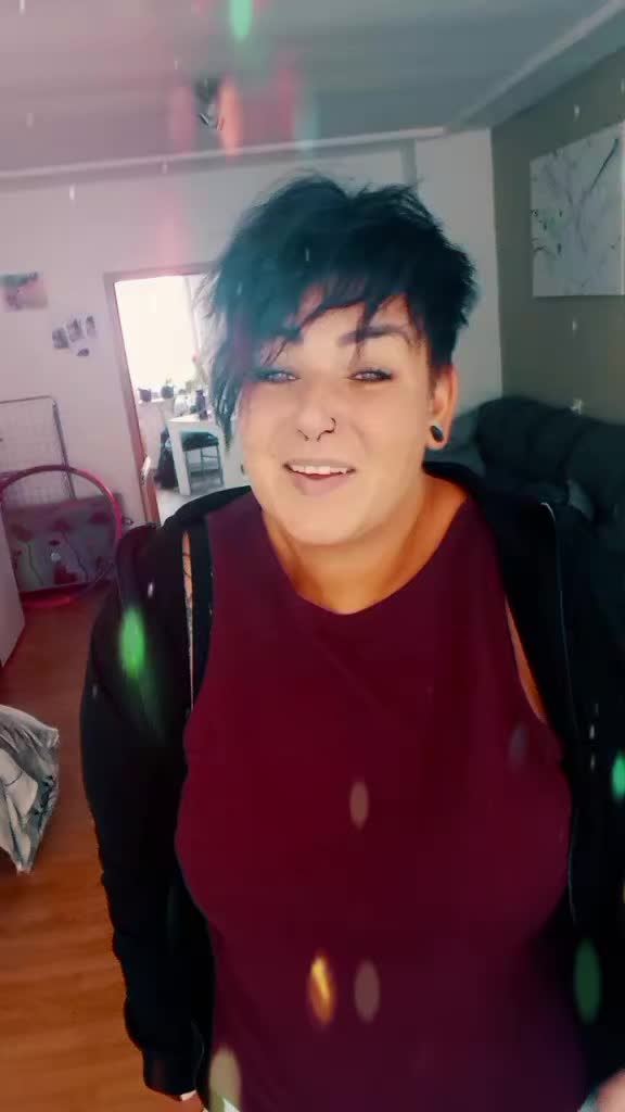 @Sarah🩷💛🩵