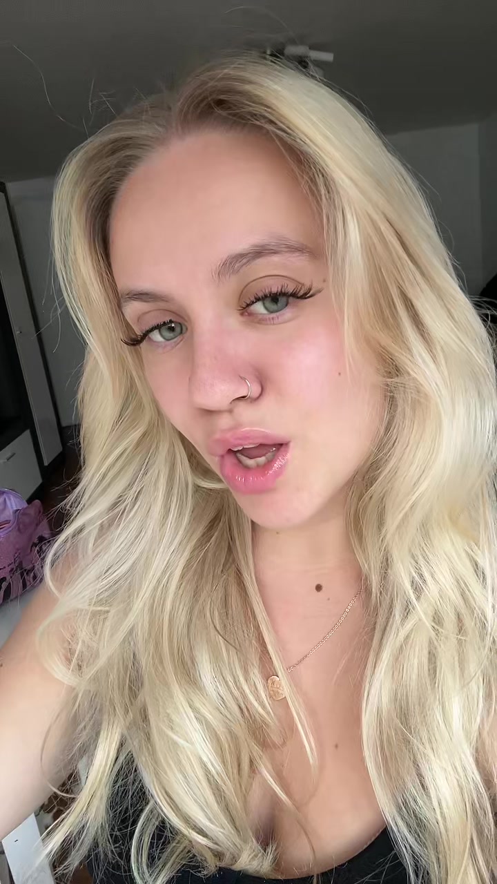 @whoiskxt