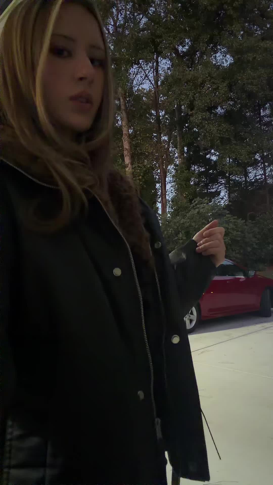 @nikkiolio