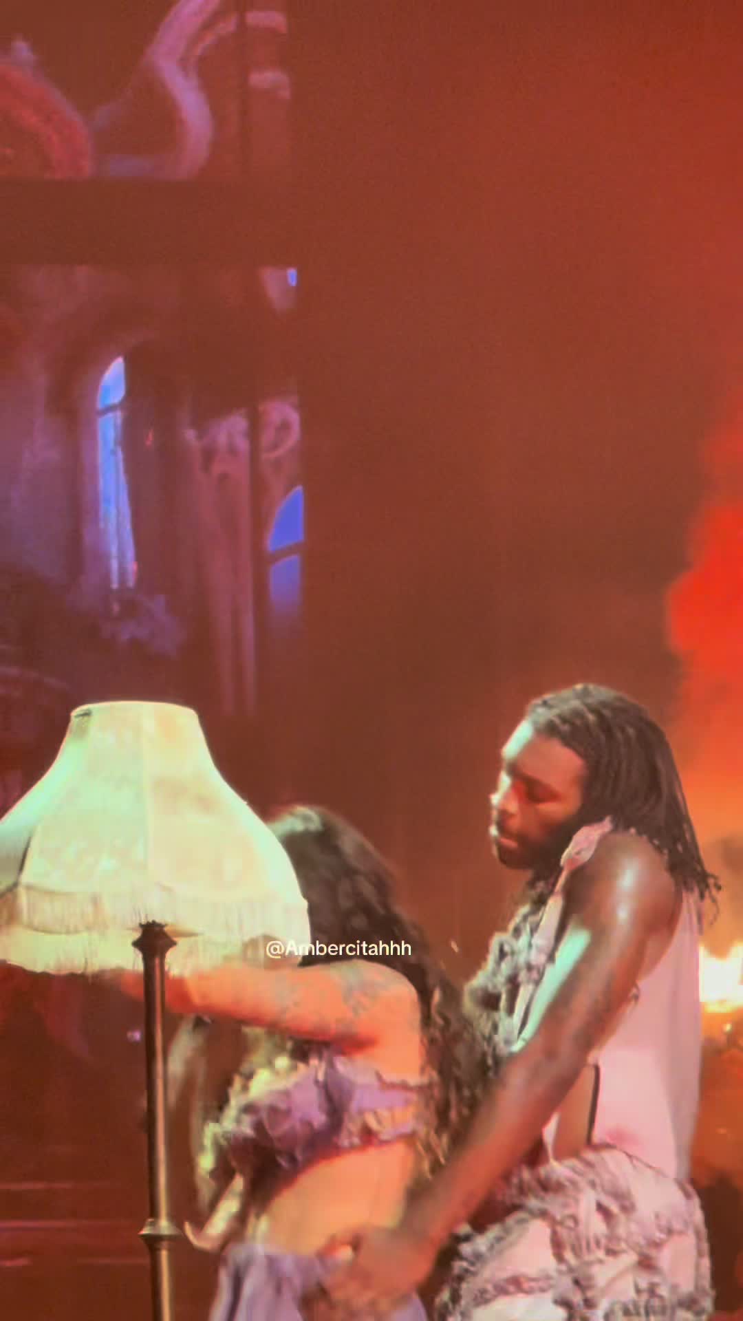 @Ambercita ๐