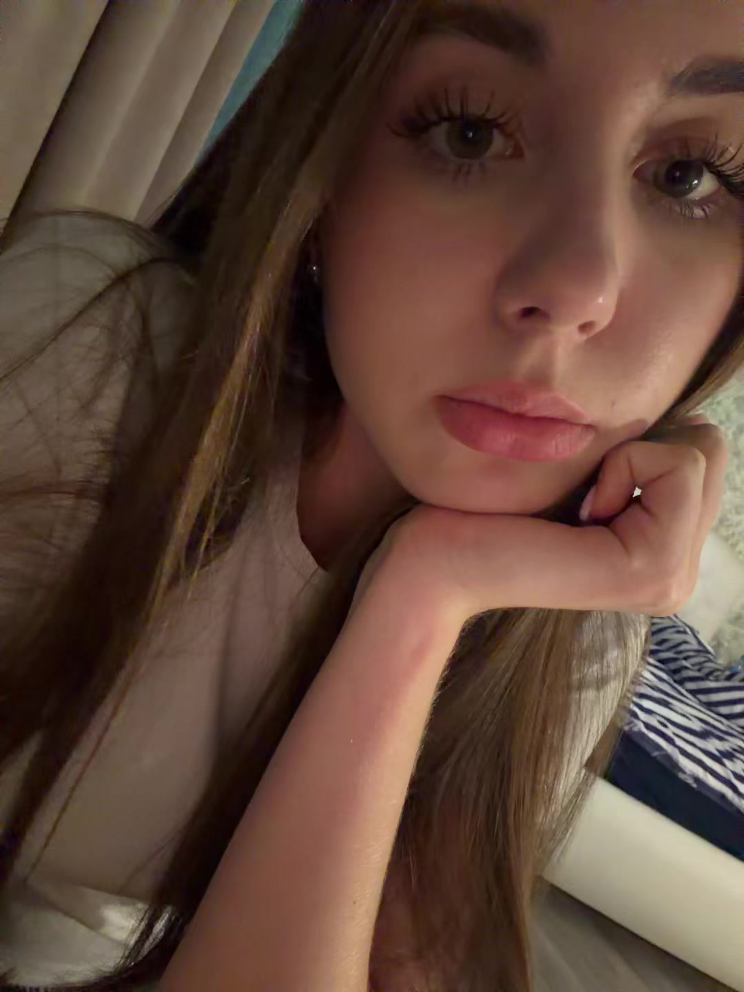 @alína