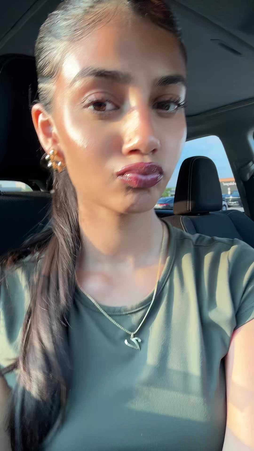 @v