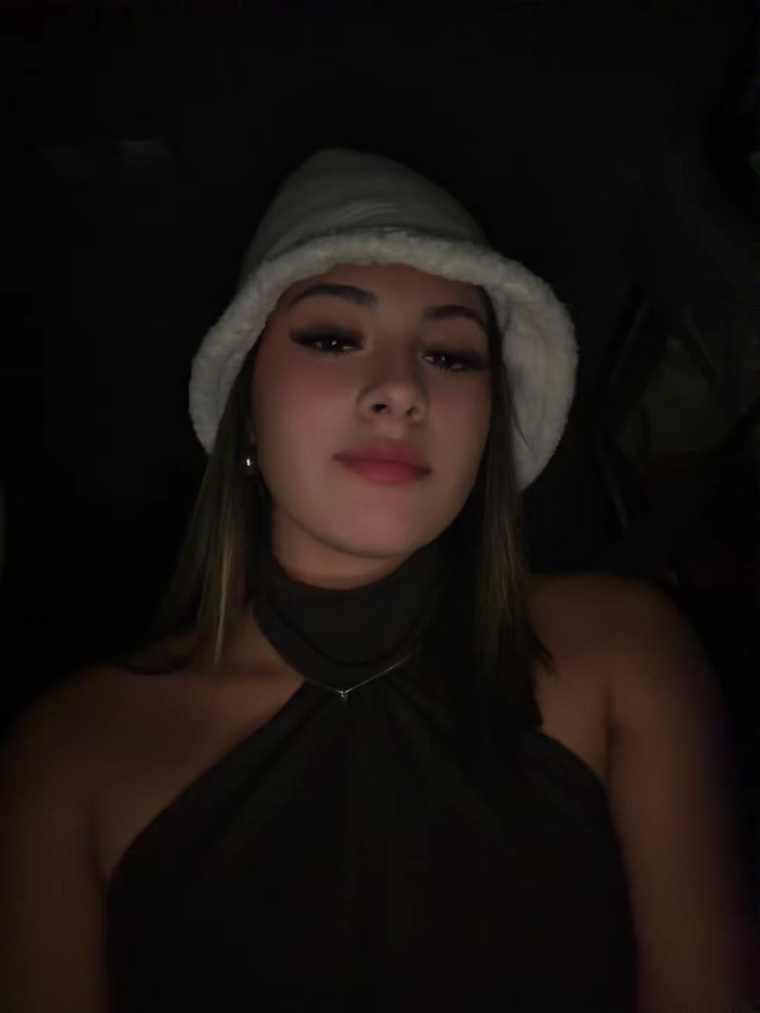 @Camila
