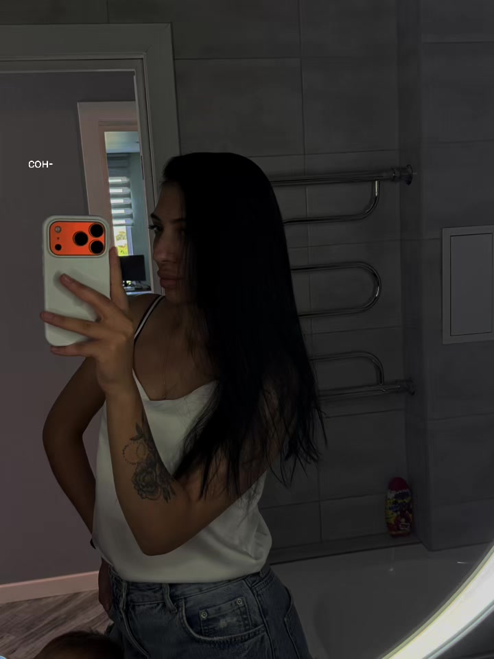 @Alina🫦