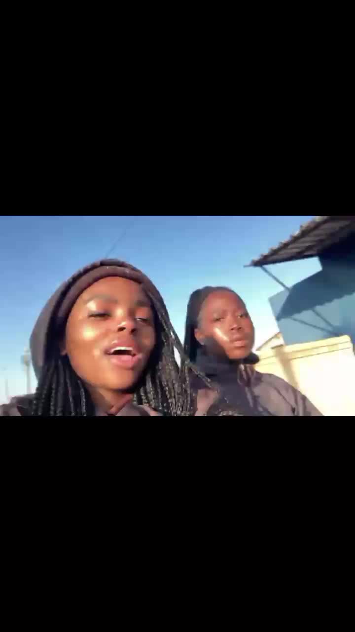 @.makhanyile