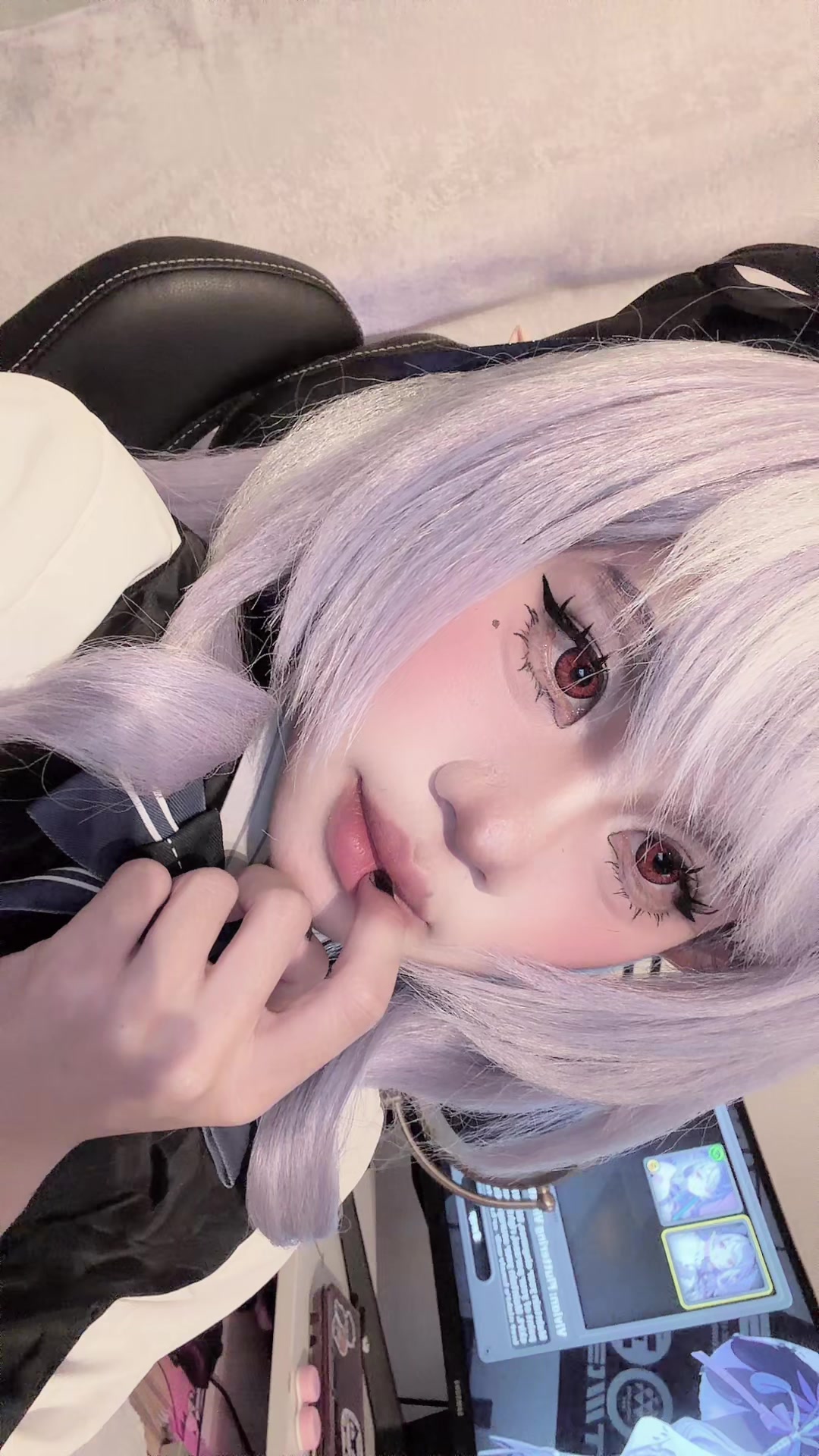 @nyx