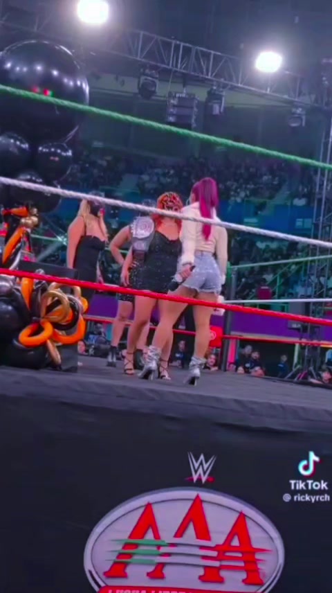 @lucha libre de colores 🌈