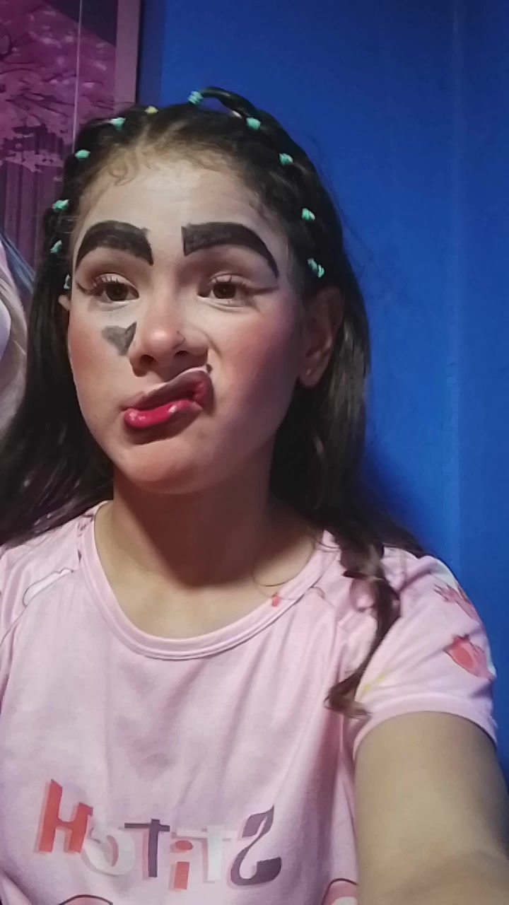 @Nikole Flores
