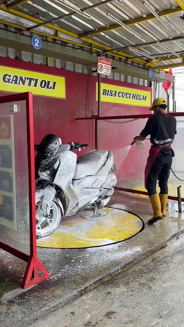 @Big auto garage