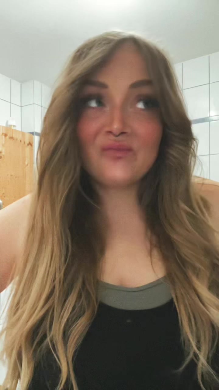 @ᑎIIᑎᗩᗩ 🌻