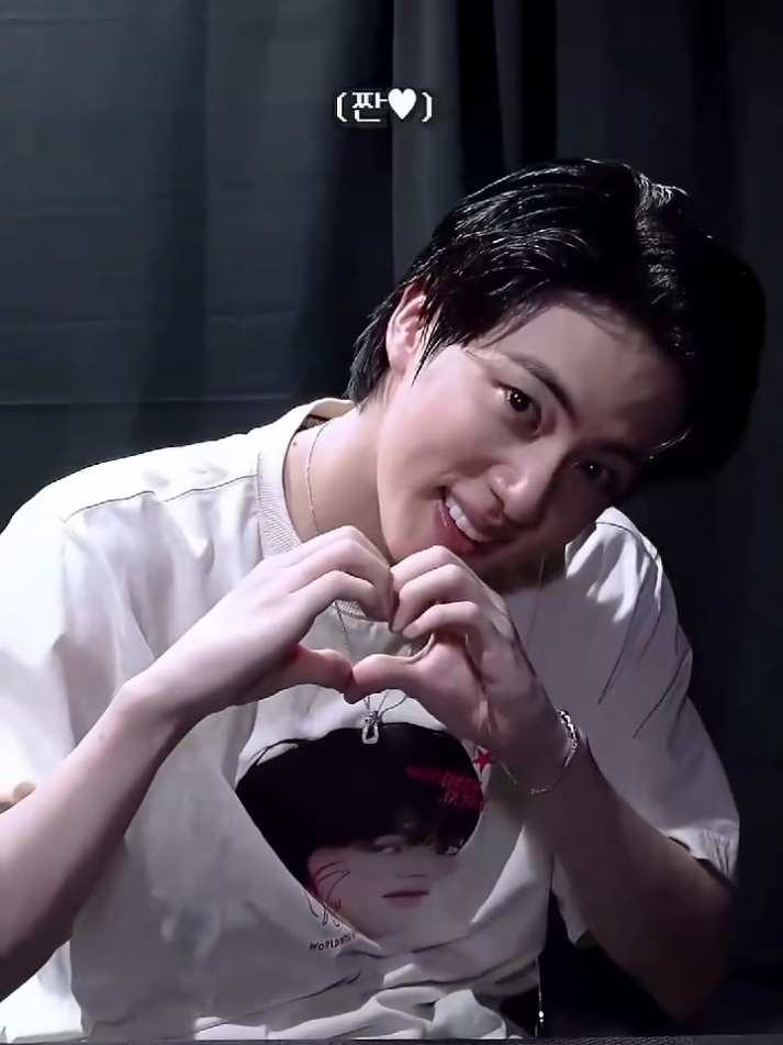@Helen7BTS7