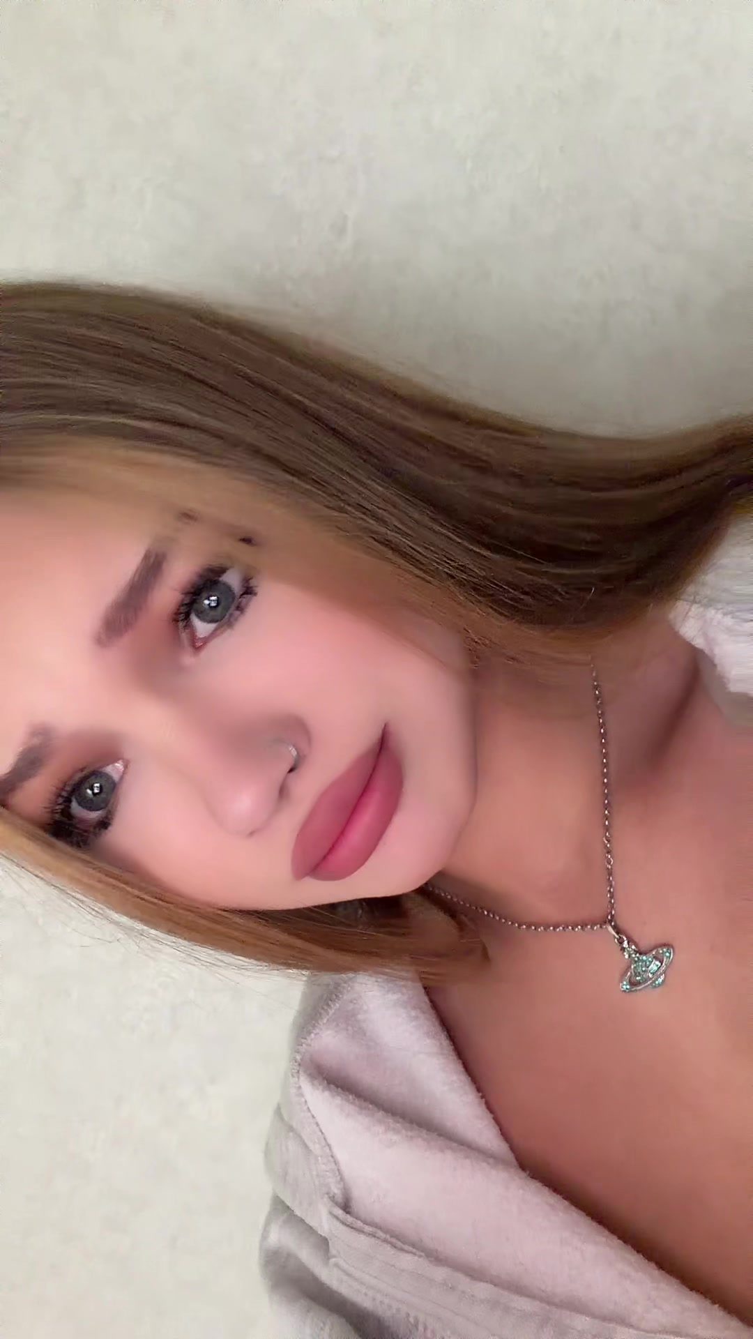 @🫦