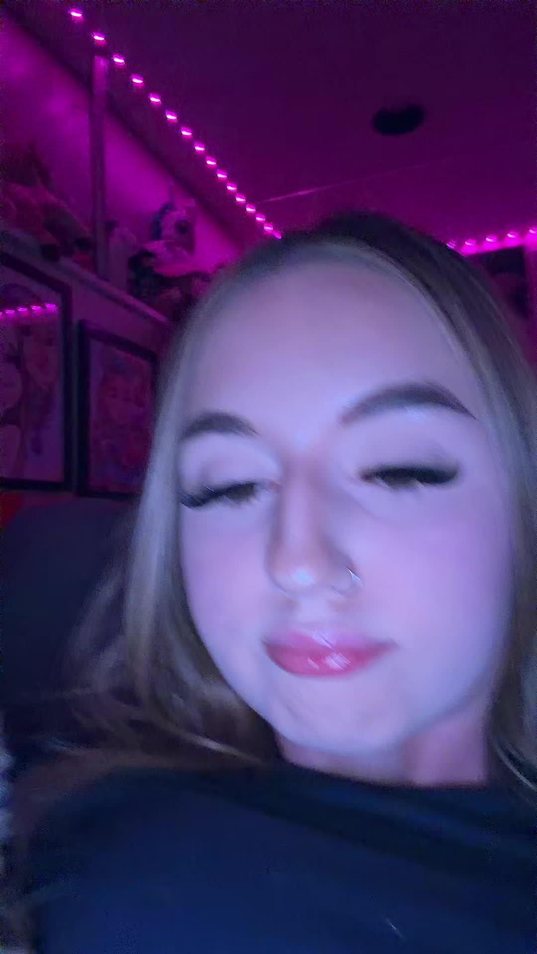 @💟