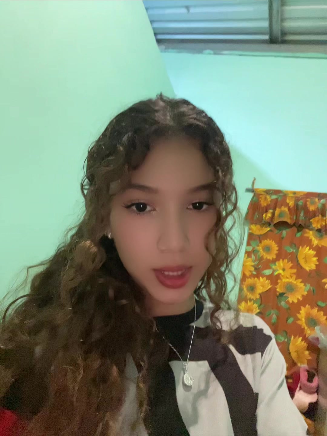 @️