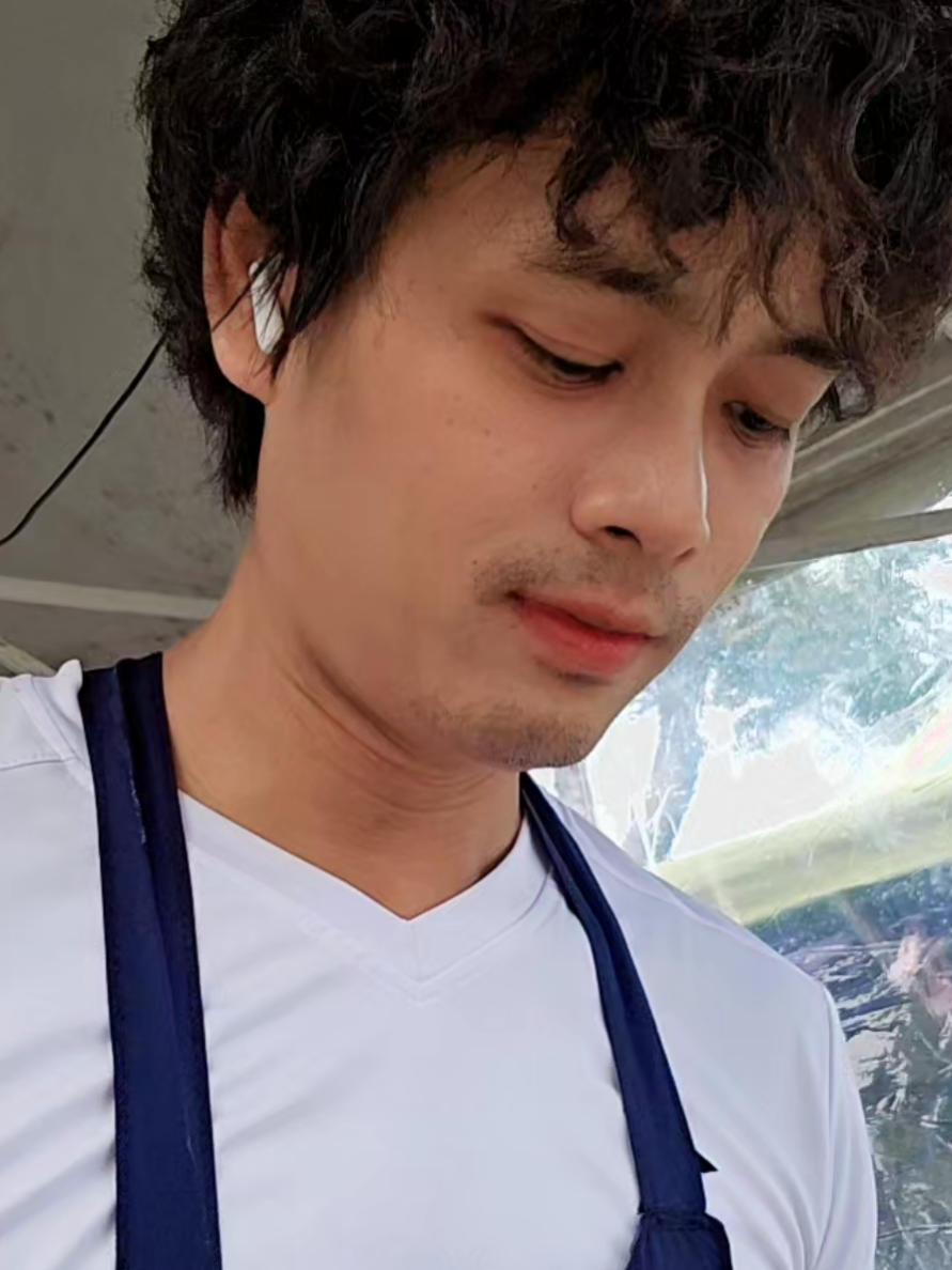 @พี่ บี ขี้ ลื . . ม